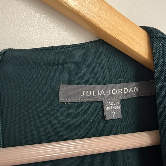 Julia Jordan green evening dress - Picture 3 of 8